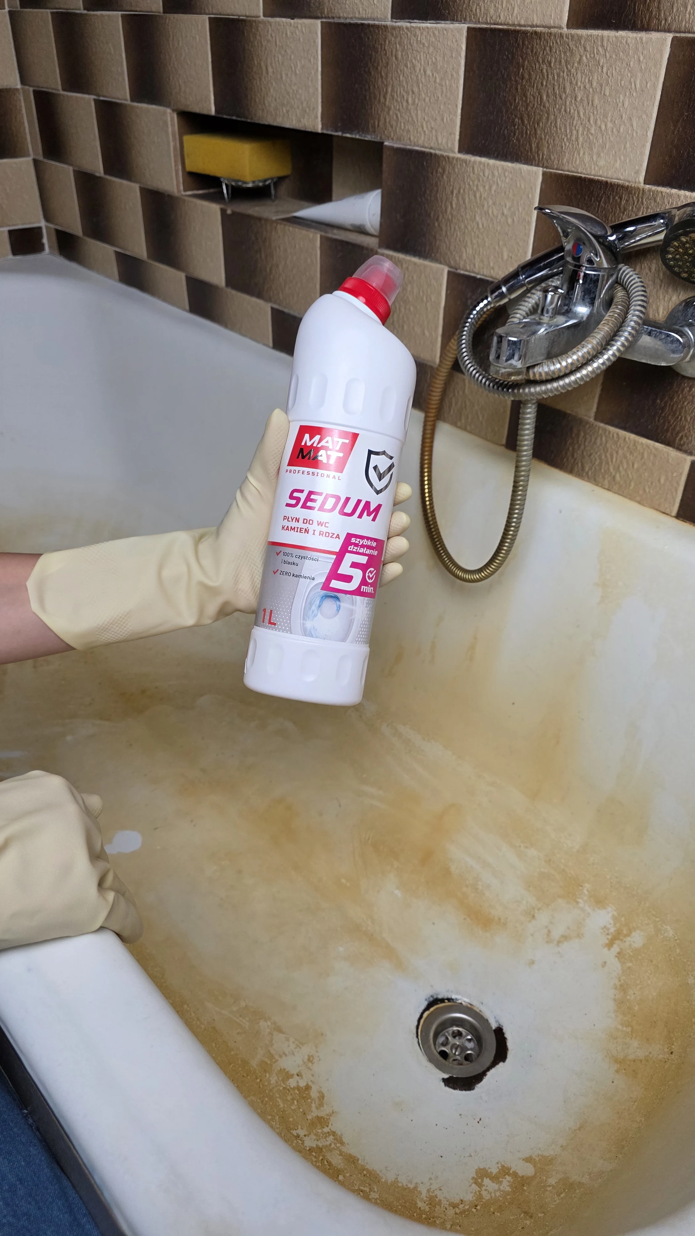 MATMAT SEDUM w akcji - czyszczenie ceramiki sanitarnej