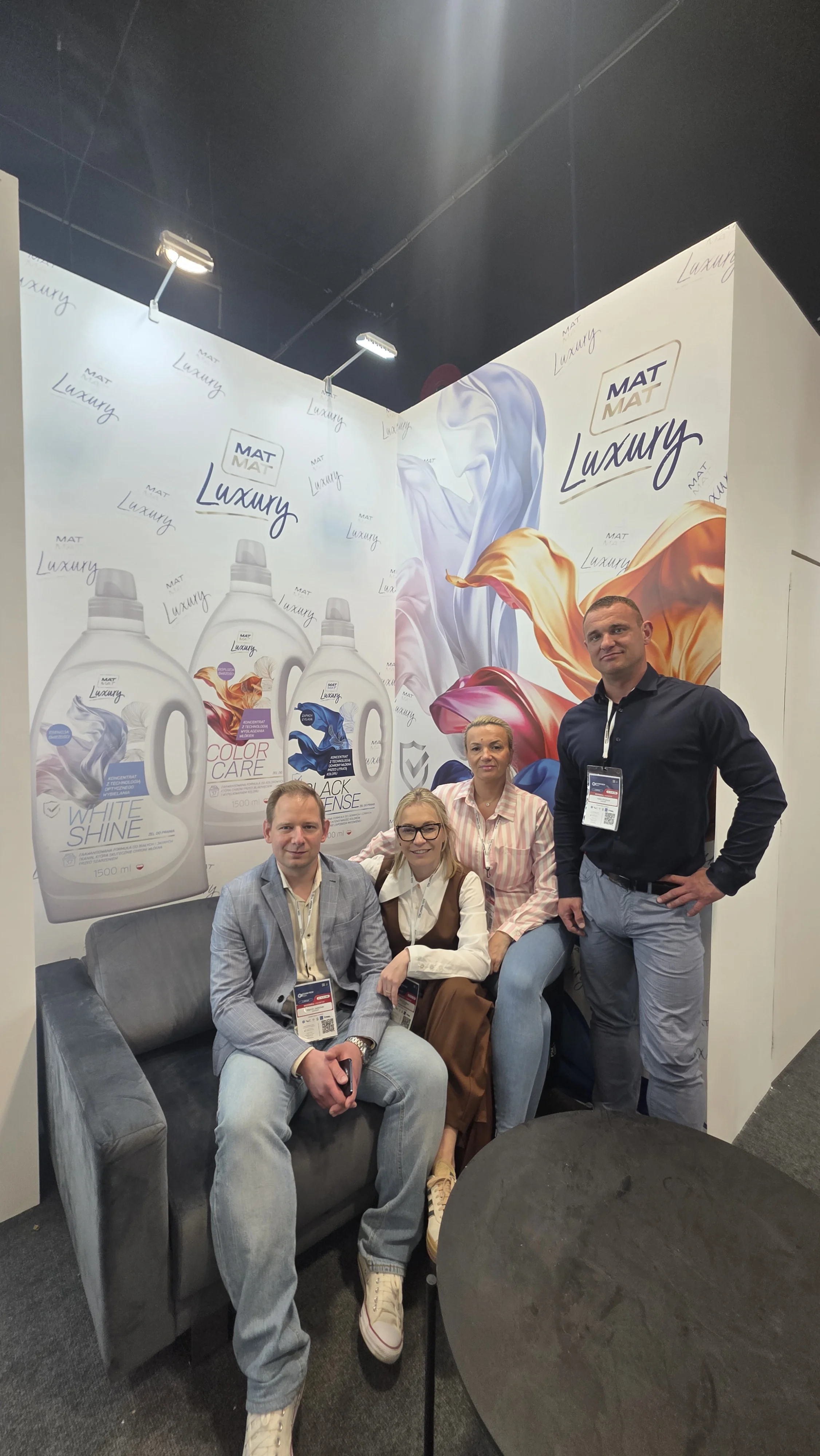 Zespół MATMAT prezentuje linię Luxury na targach 2026